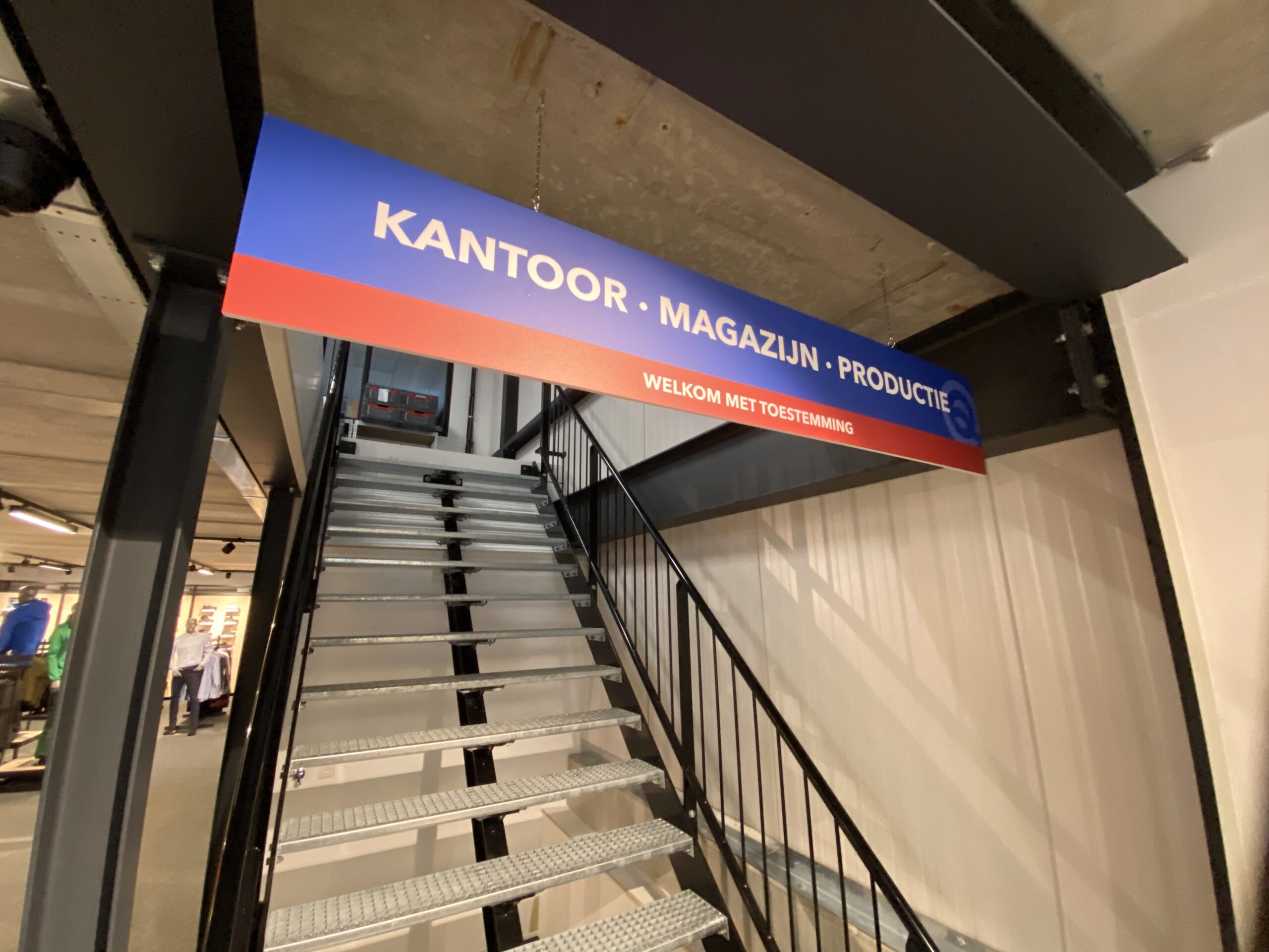 Bewegwijzering Unique bedrijfskleding Bodegraven